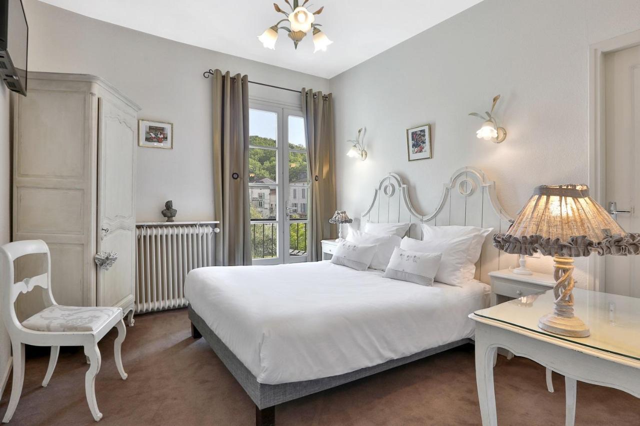 Hotel Restaurant Charbonnel Brantome Bagian luar foto
