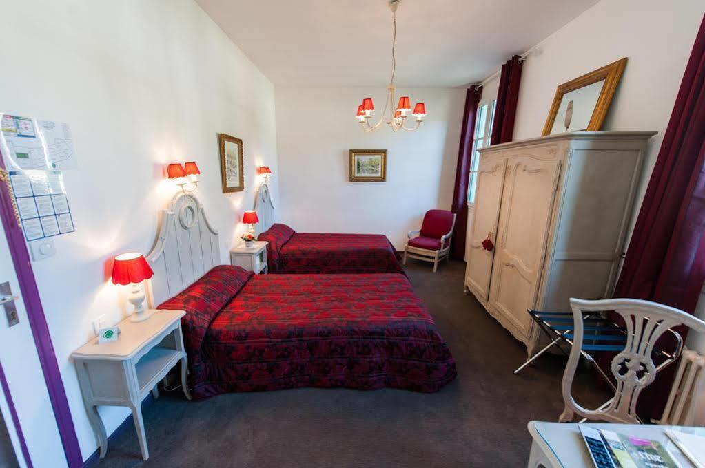 Hotel Restaurant Charbonnel Brantome Bagian luar foto